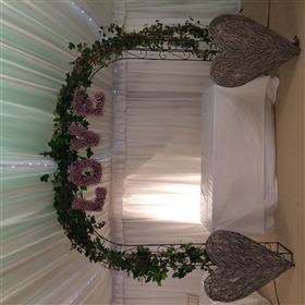 fwthumbArchway with ivy, wicker hearts & LOVE letters.jpg